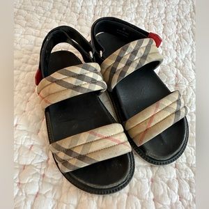 Burberry sandals size 32